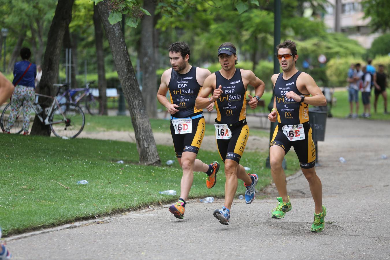 I Triatlón contrarreloj por equipos Playa de las Moreras