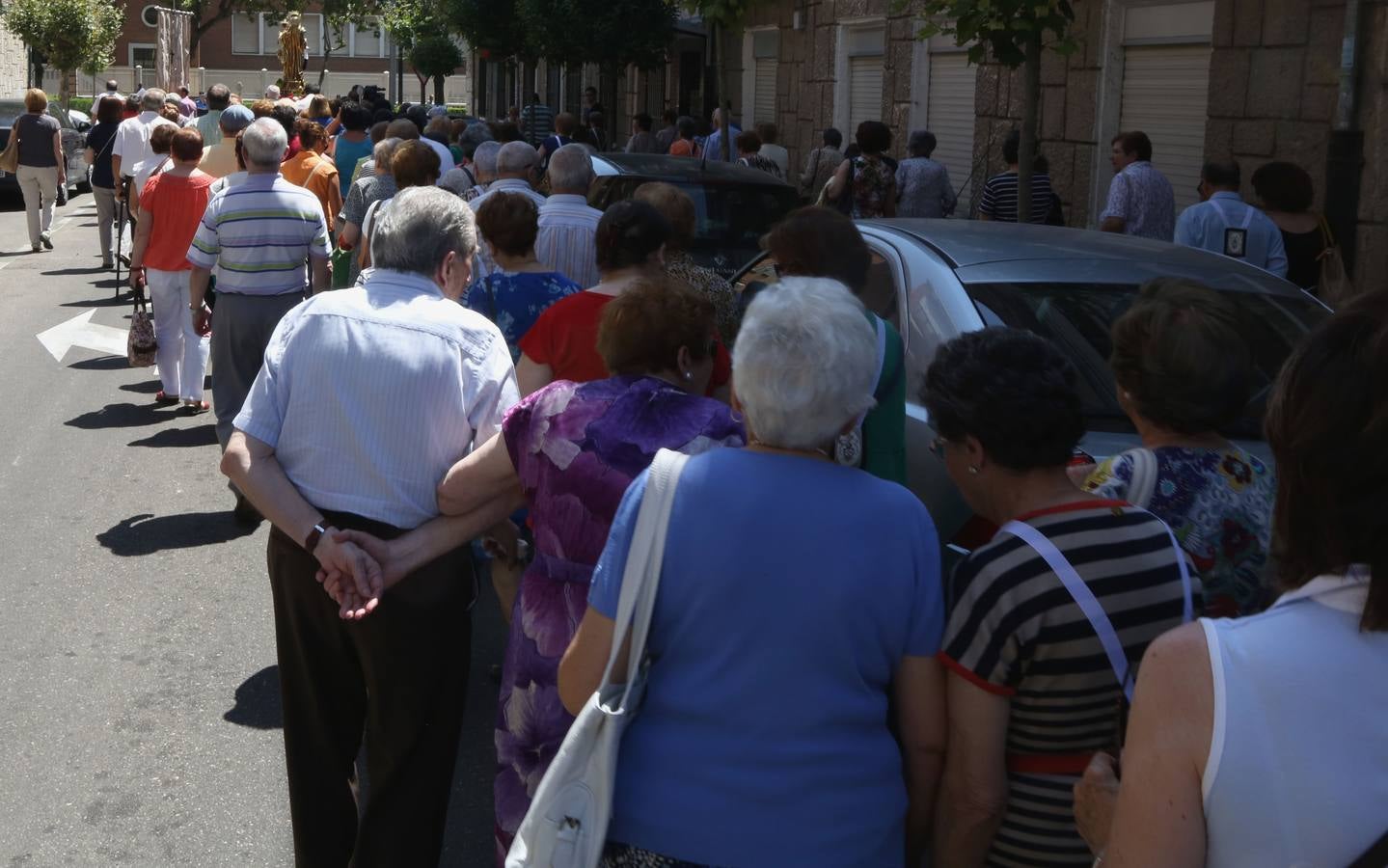 Procesión de la Virgen del Carmen en el barrio Cuatro de Marzo de Valladolid