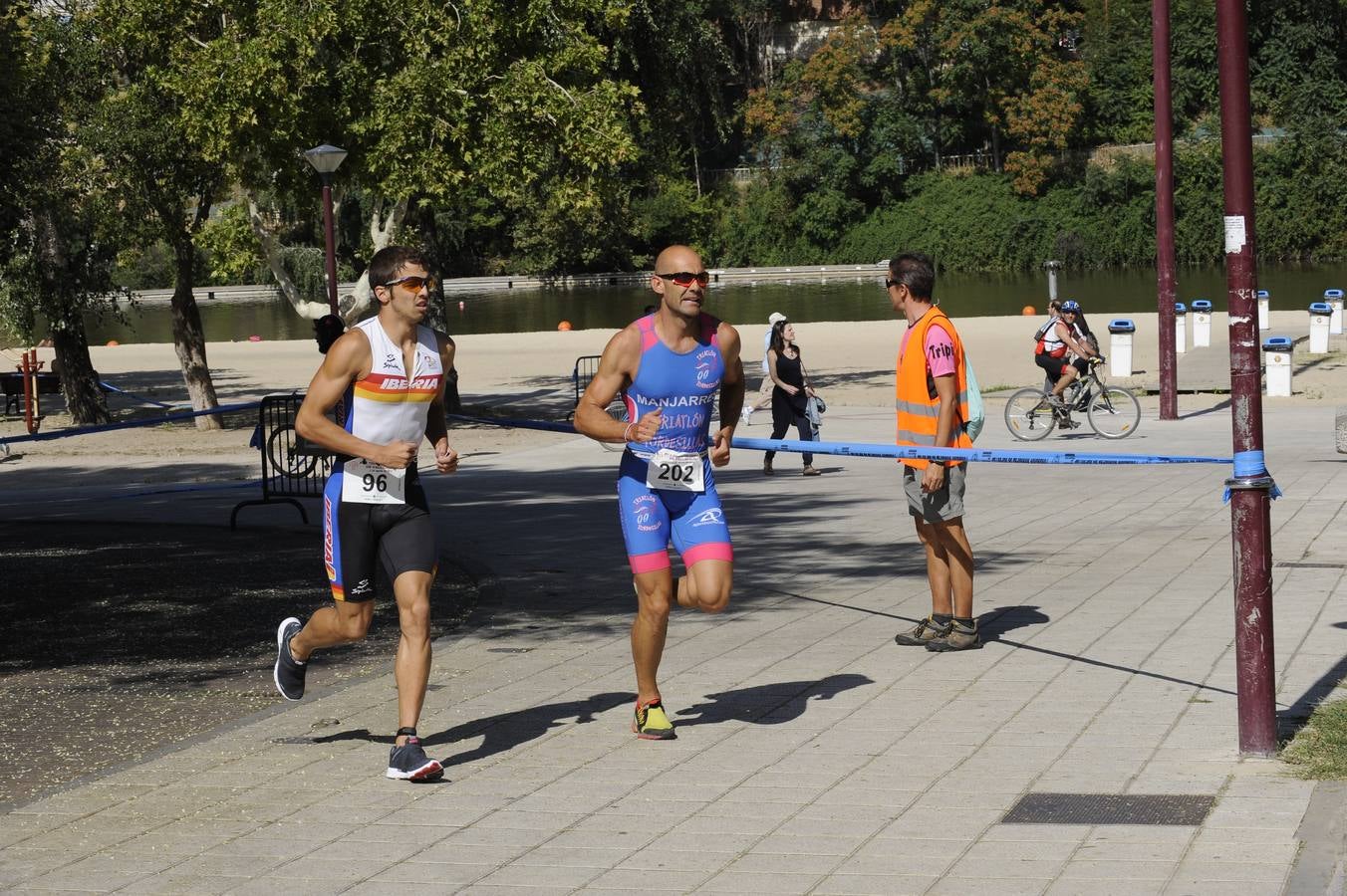 La playa de las Moreras acoge el XVII Triatlón Ciudad de Valladolid