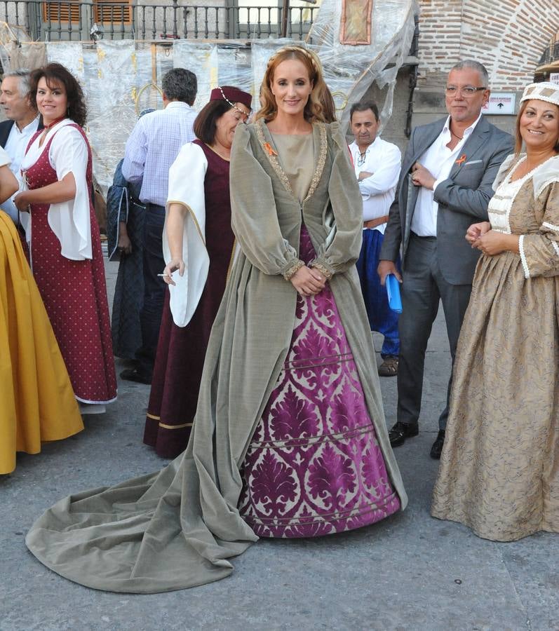 Desfile y pregón de Sandra Ibarra en la inauguración de la Feria Renacentista de Medina del Campo (Valladolid)
