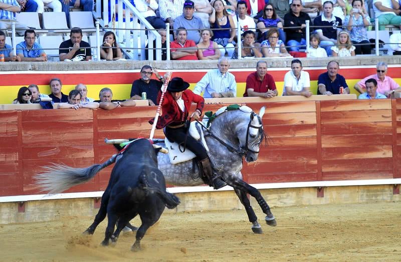 Corrida de rejones en la feria de San Antolín de Palencia