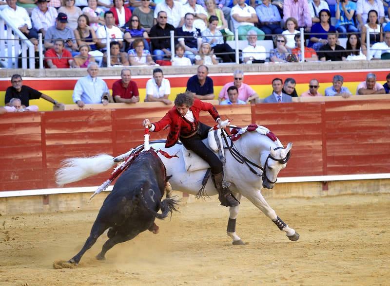 Corrida de rejones en la feria de San Antolín de Palencia