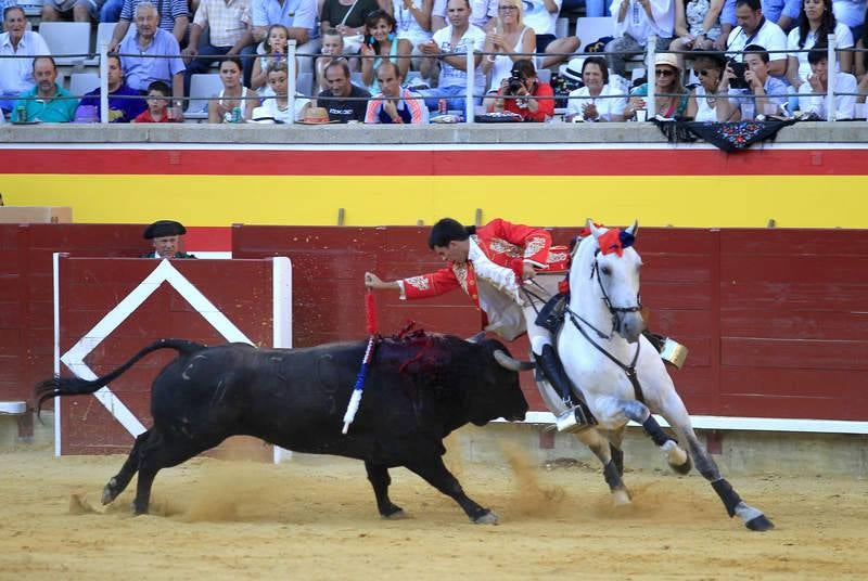 Corrida de rejones en la feria de San Antolín de Palencia