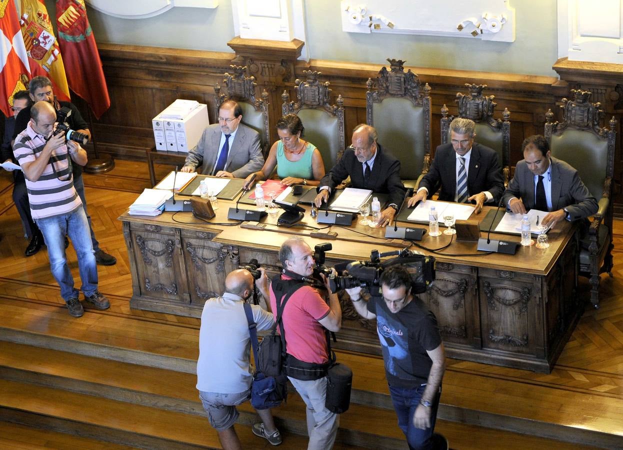 Primer pleno del alcalde de Valladolid tras las polémicas &#039;declaraciones del ascensor&#039;