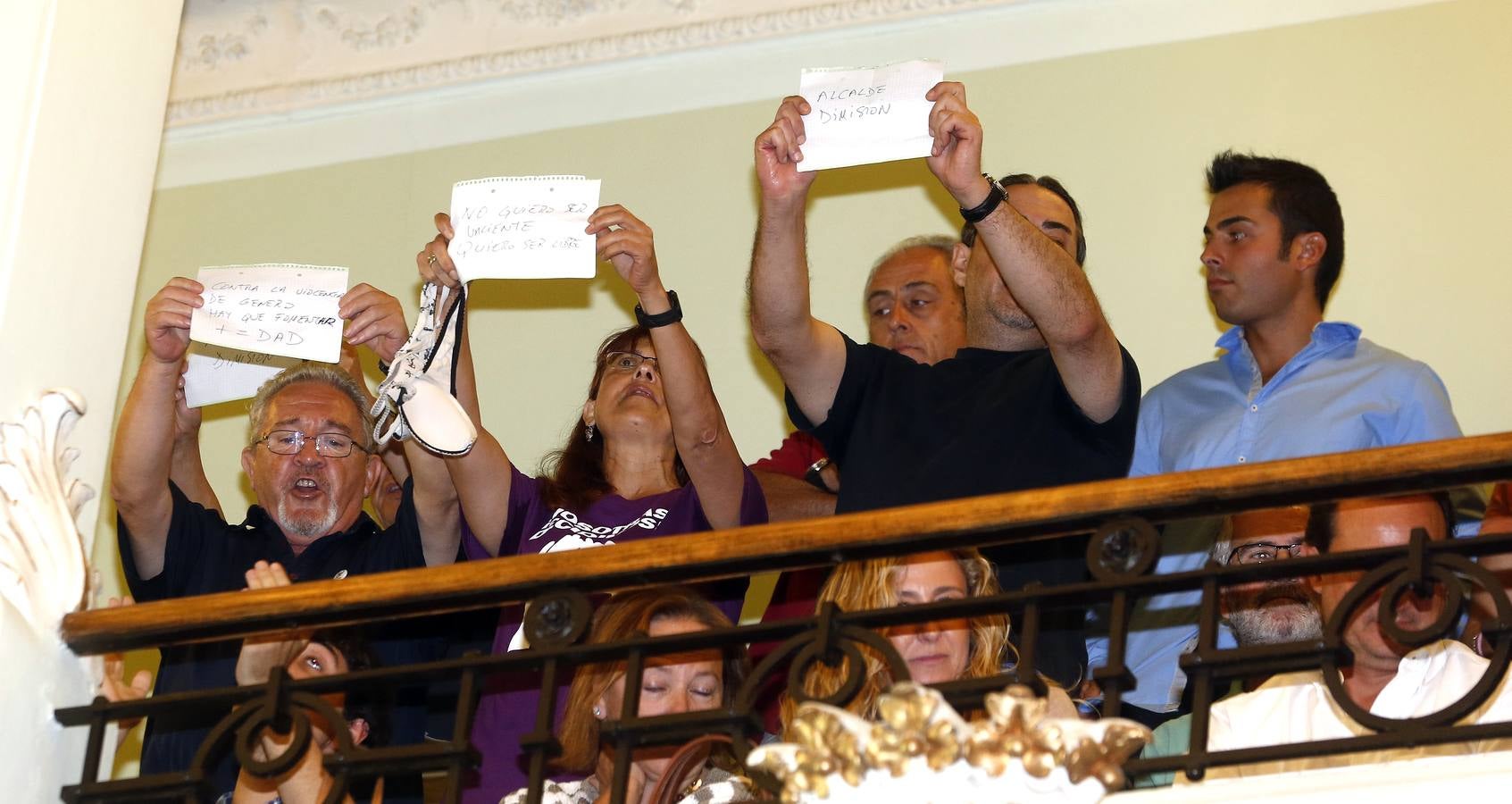 Primer pleno del alcalde de Valladolid tras las polémicas &#039;declaraciones del ascensor&#039;