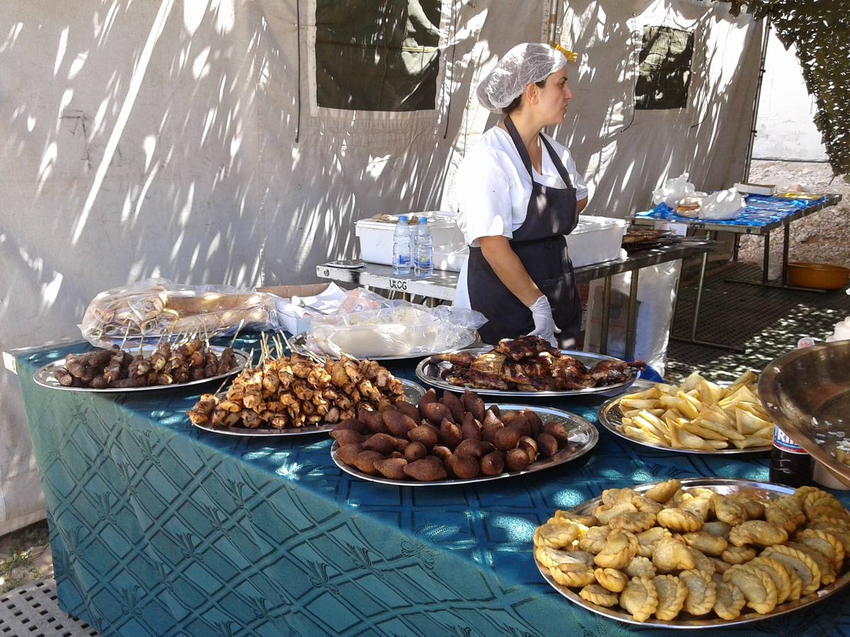 Mercadillo dominical en la base de Marjayoun (Líbano)