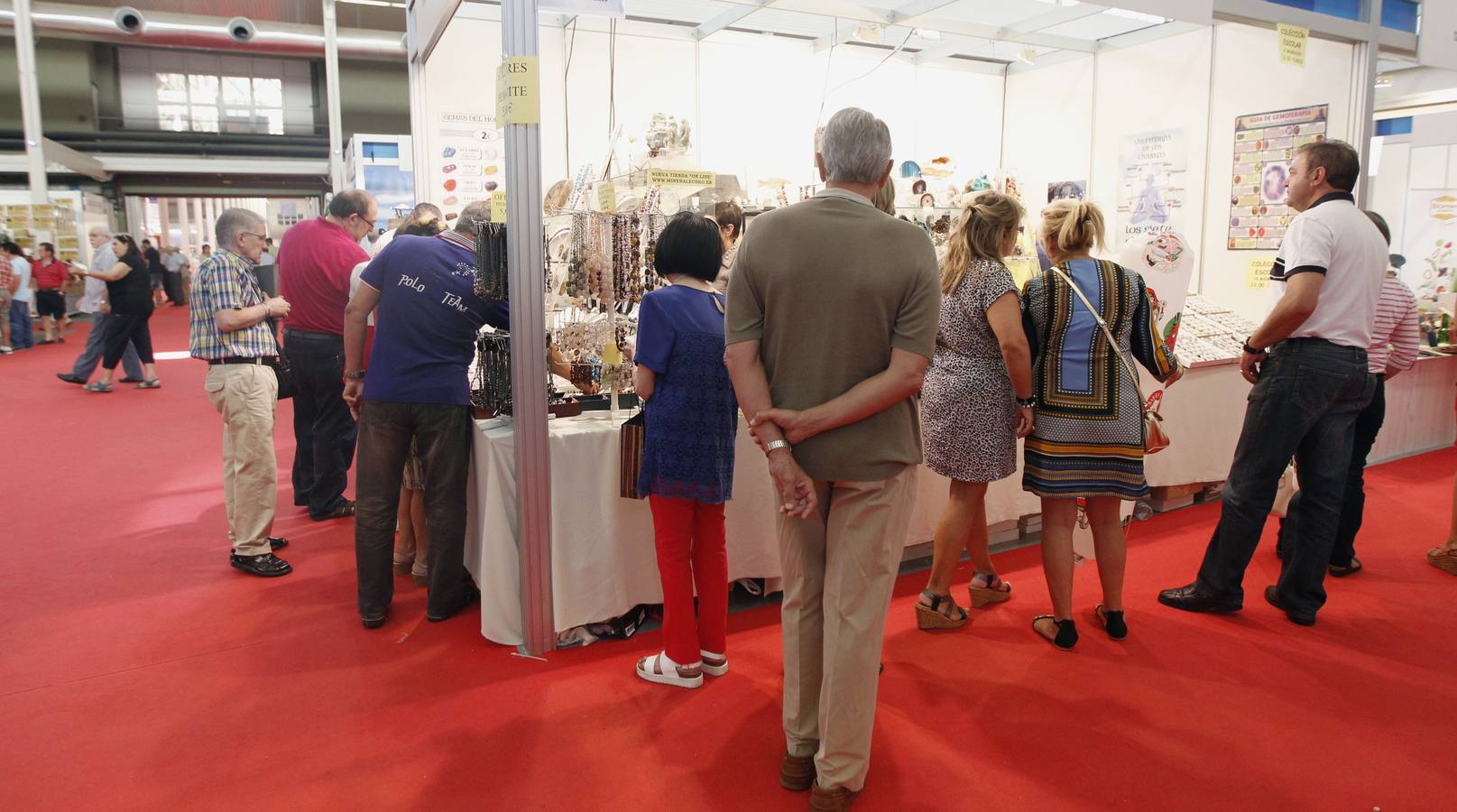 Expositores Y Visitantes En La Feria De Muestras De Valladolid El expositores-y-visitantes-en-la-feria-de-muestras-de-valladolid-el