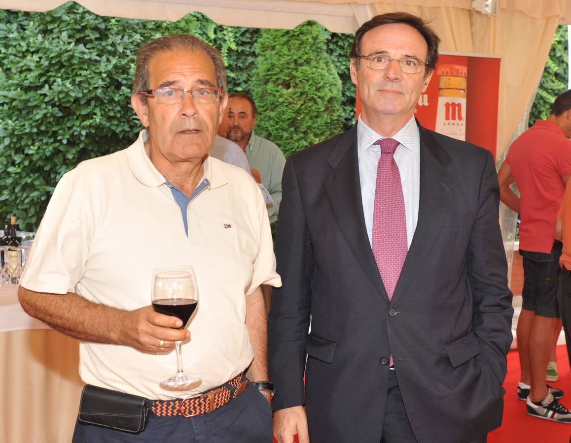 El periodista Josechu Arroyo y Diego Higuera (Viajes Valnorte).