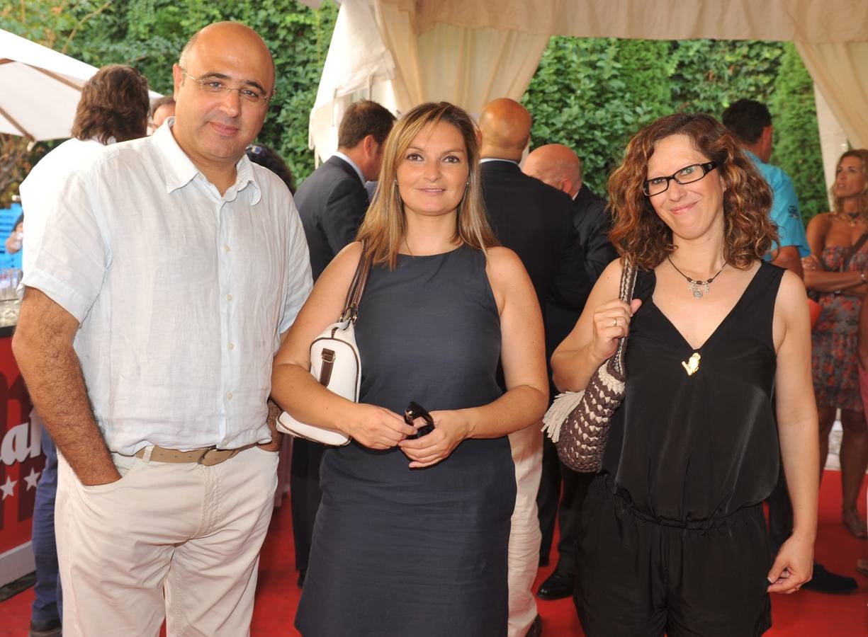 Jacinto Canales , del Colegio de Ingenieros Informáticos, con Noemí Pascual y Pilar Criado, de Vallsur.