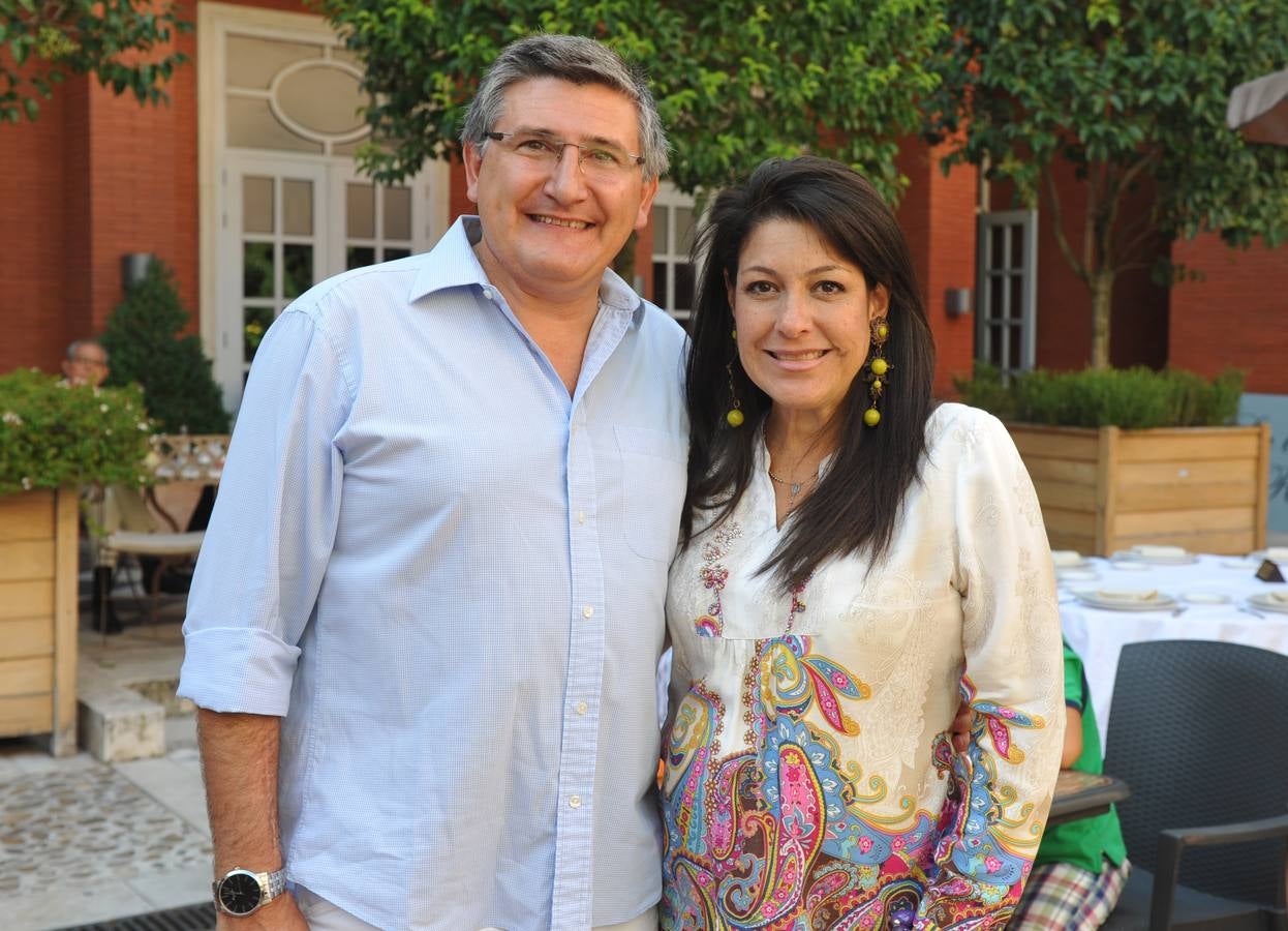Gonzalo Hoyuelos y Mili Gómez.