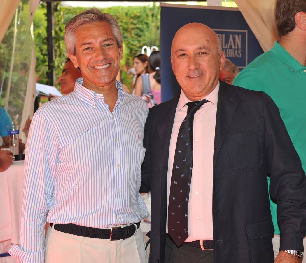 El publicista Antonio Ares e Íñigo Subrá, del Banco Sabadell.