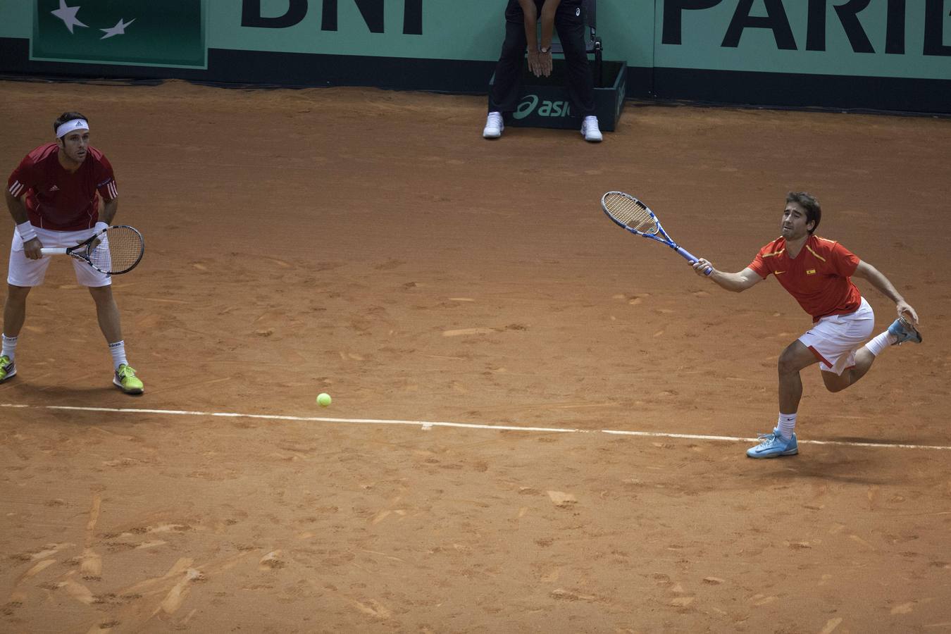 Brasil gana el punto del dobles a España