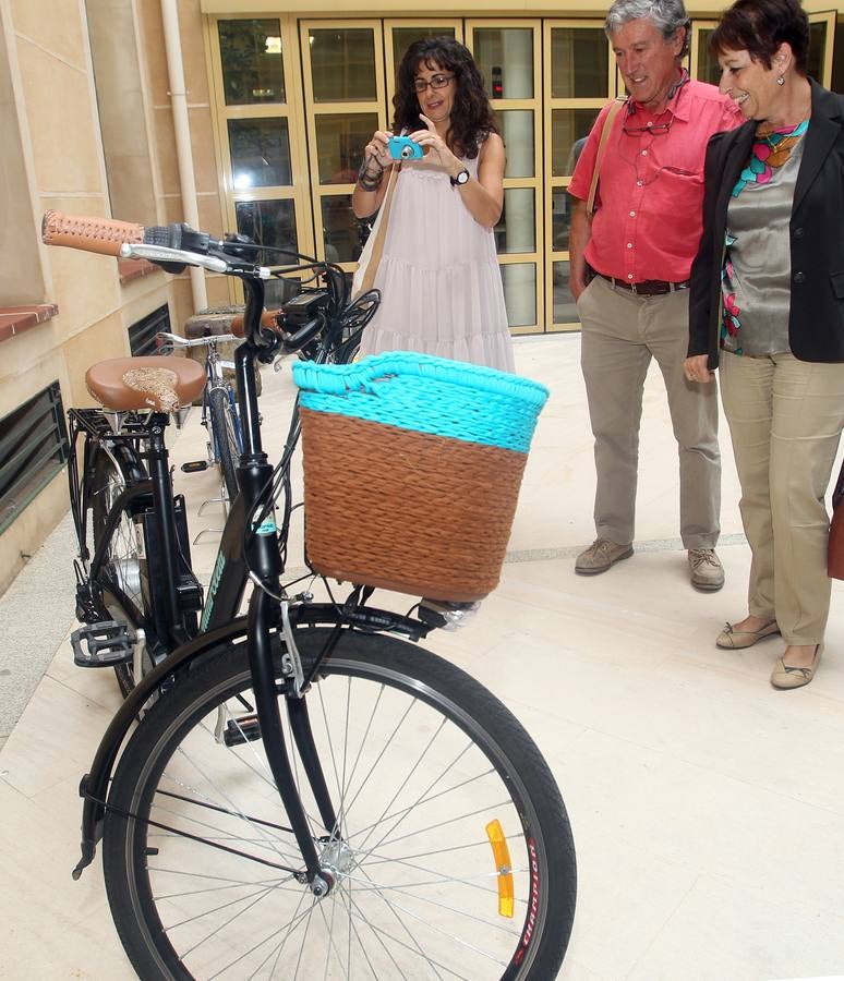 Inauguración de la exposición &#039;Bicicletas singulares&#039; en Segovia