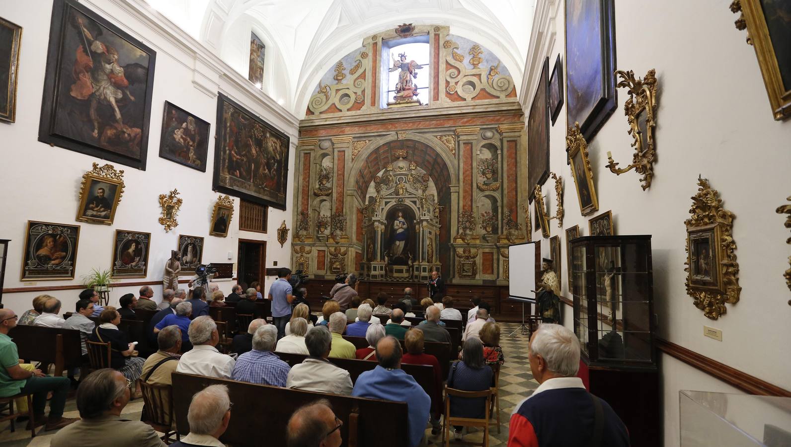 Presentación de la restauración del retablo de la Iglesia de San Miguel y San Julián de Valladolid