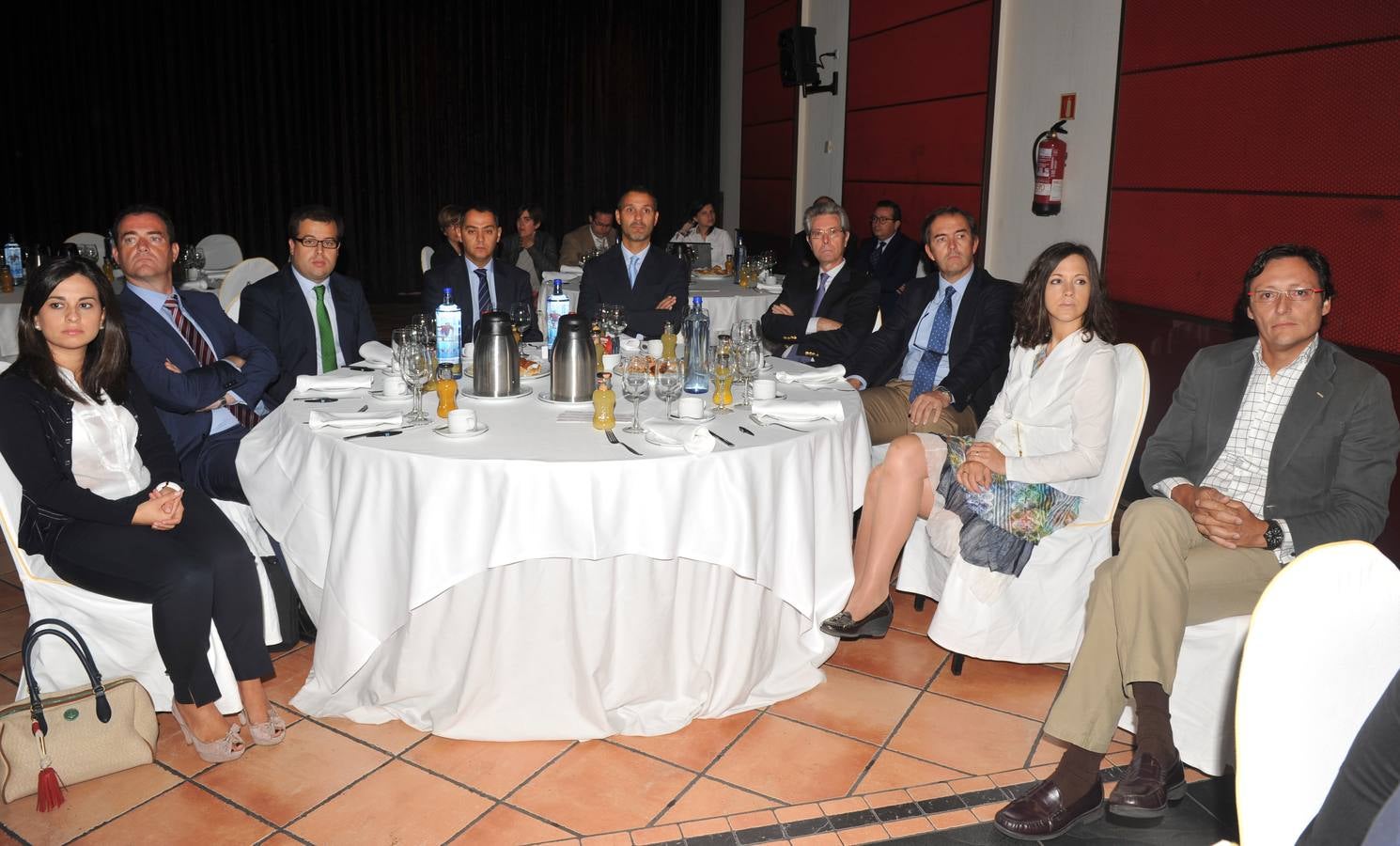 Cristina Antón (BBVA); Carlos García (Grupo Siro); José Vaquero (Productos Solubles); Juan Manuel Guerra yRoberto Matarraz (BBVA); Manuel Fernández (Sodical); Francisco Ruiz del Toro (Instituto de Empresa); Elena Becoechea (Cilindros y Cromados); y José María Gallinas (Gaherproga).