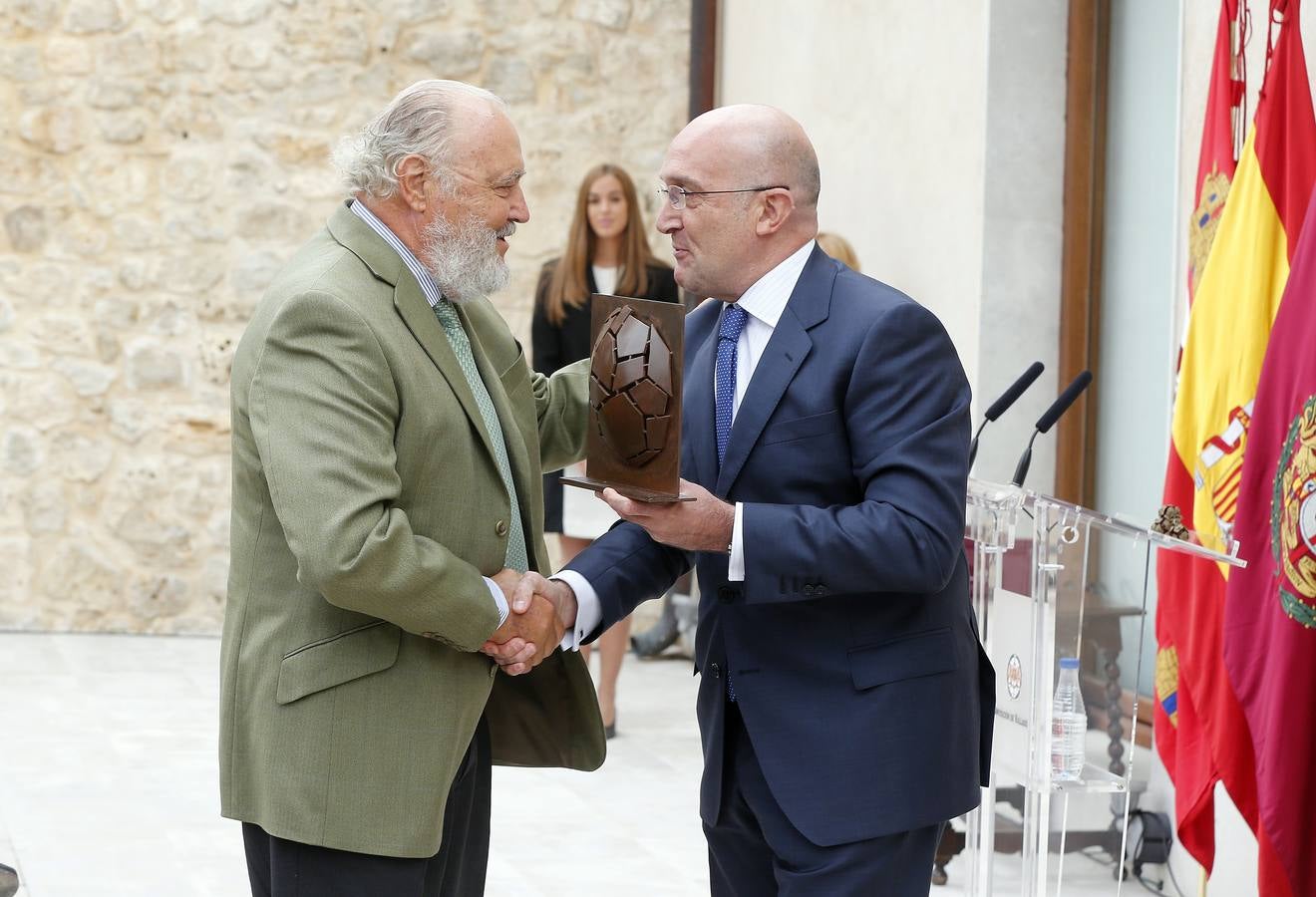 Inauguración del Patio El Norte de Castilla del Centro e-LEA Miguel Delibes de la Villa del Libro de Urueña (2/2)
