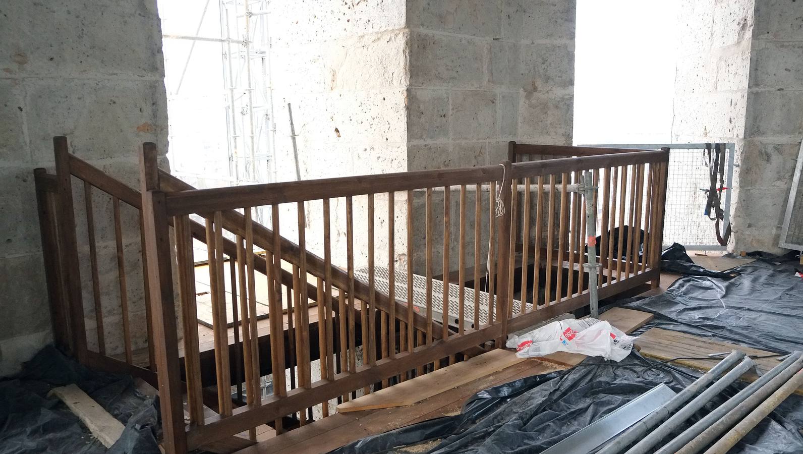 Visita a las obras del ascensor de la torre de la catedral de Valladolid