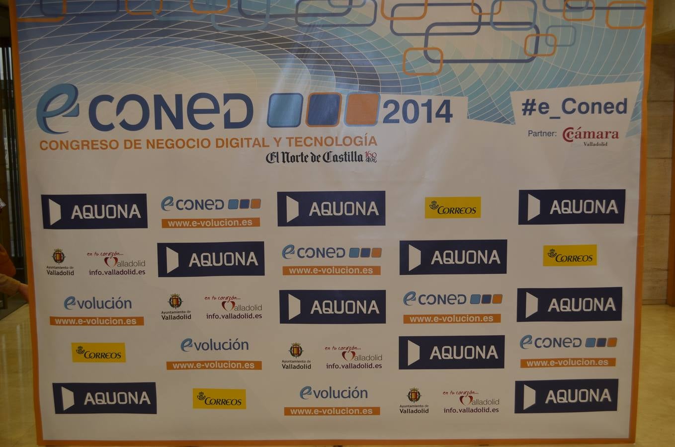 Asistentes a la segunda edición del congreso e-Coned en la Feria de Valladolid (1/2)
