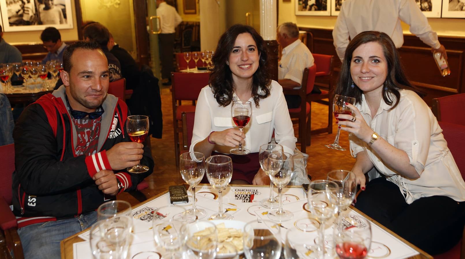 Alberto Pereda, del servicio de extinción de incendios forestales; María Zamora, dentista; y Raquel García, estudiante de Historia del Arte