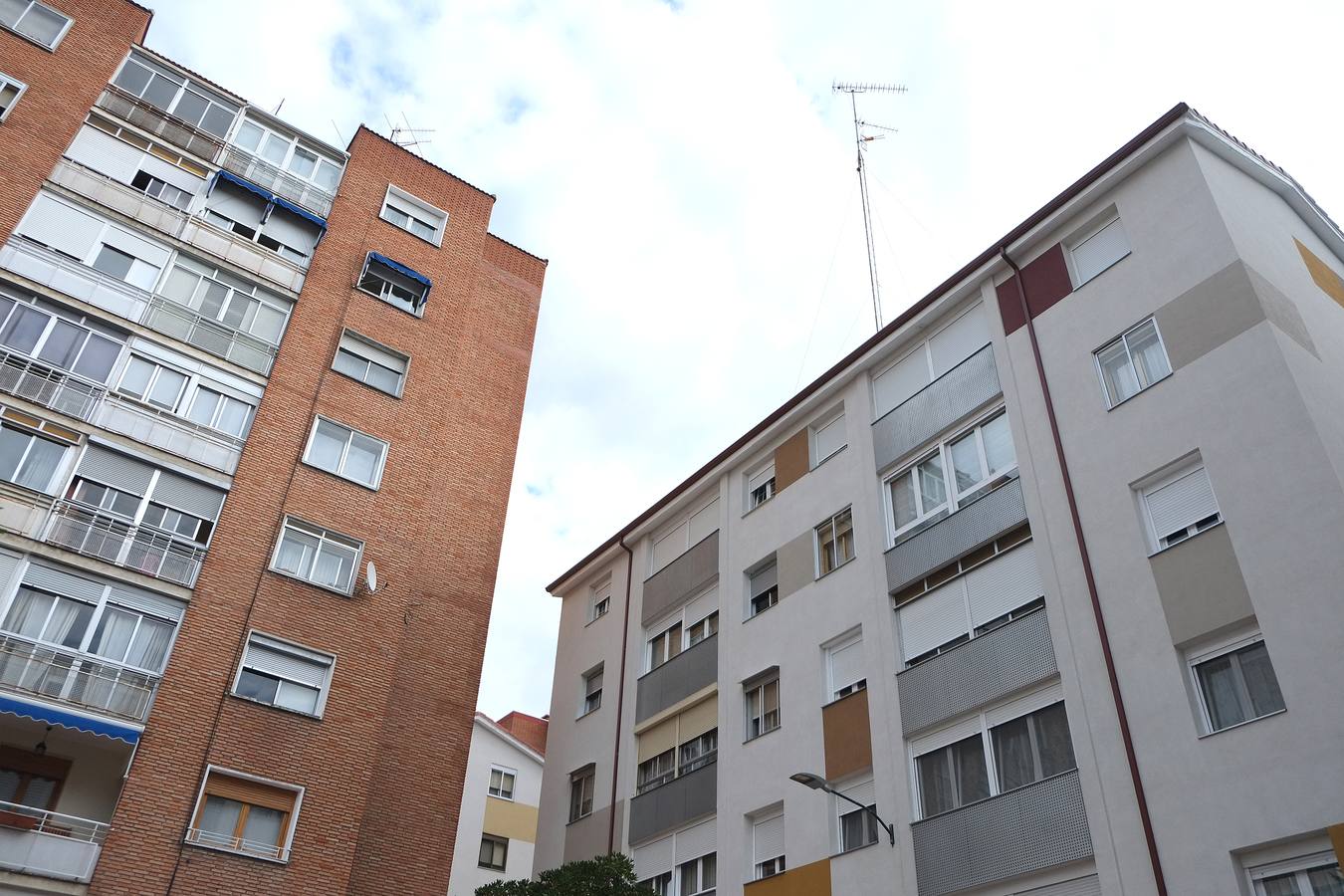 Culmina la rehabilitación de los últimos bloques acogidos al ARI de La Rondilla