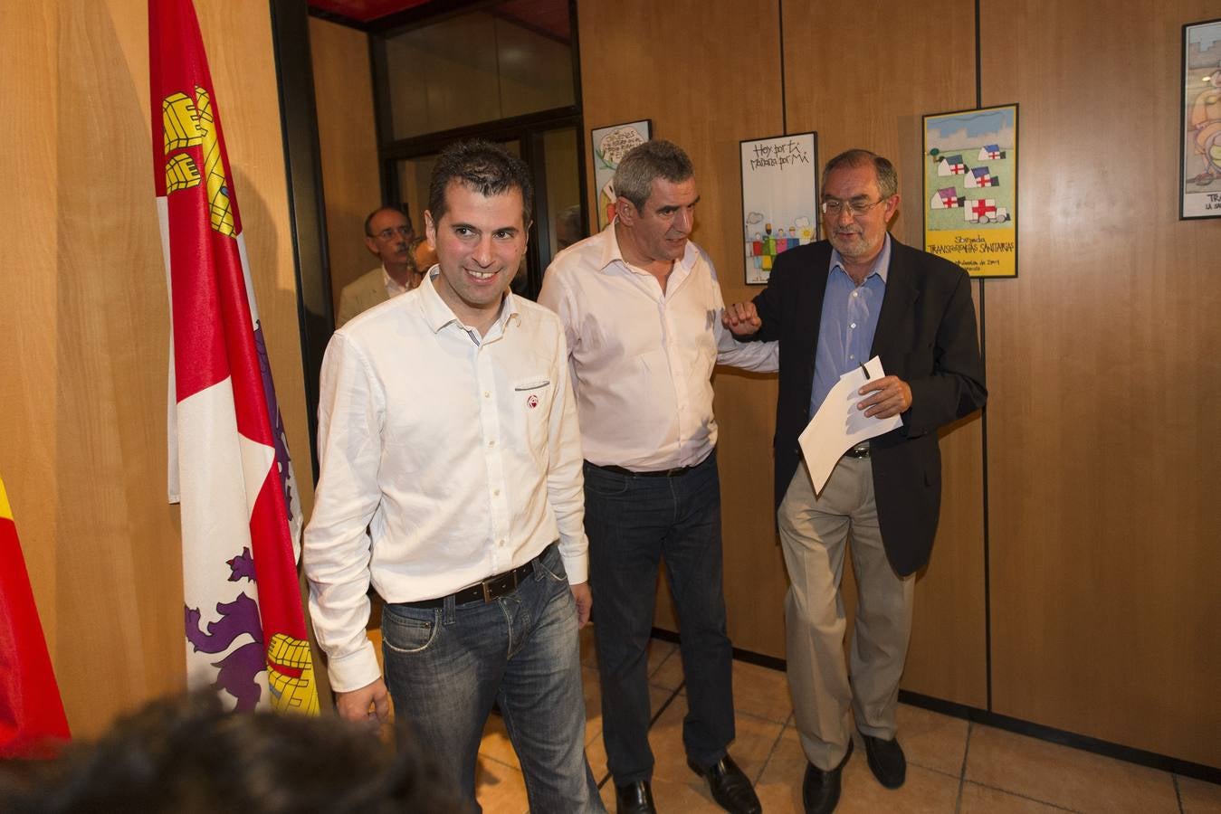 Luis Tudanca se impone a Julio Villarrubia y se convierte en nuevo secretario regional del PSOE de Castilla y León