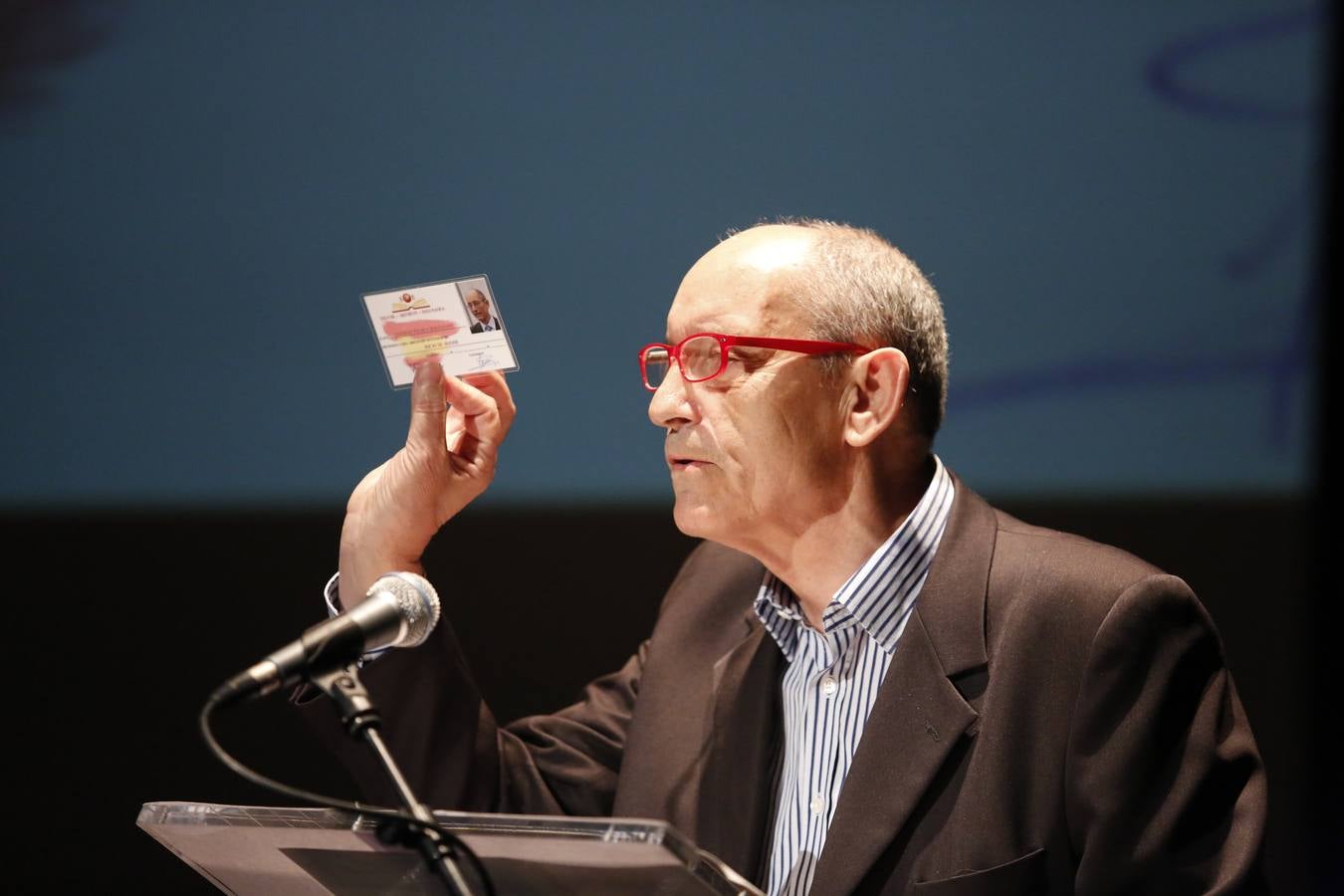 Clamor por la unidad del Archivo de Salamanca en el Teatro Liceo (2/2)