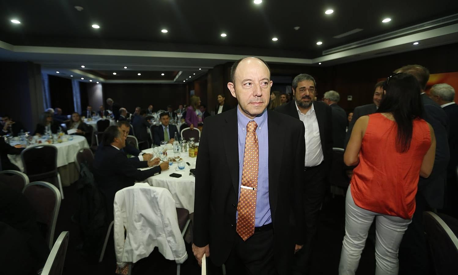 Gonzalo Bernardos, catedrático de Economía de la Universidad de Barcelona, en el Foro Económico de El Norte de Castilla