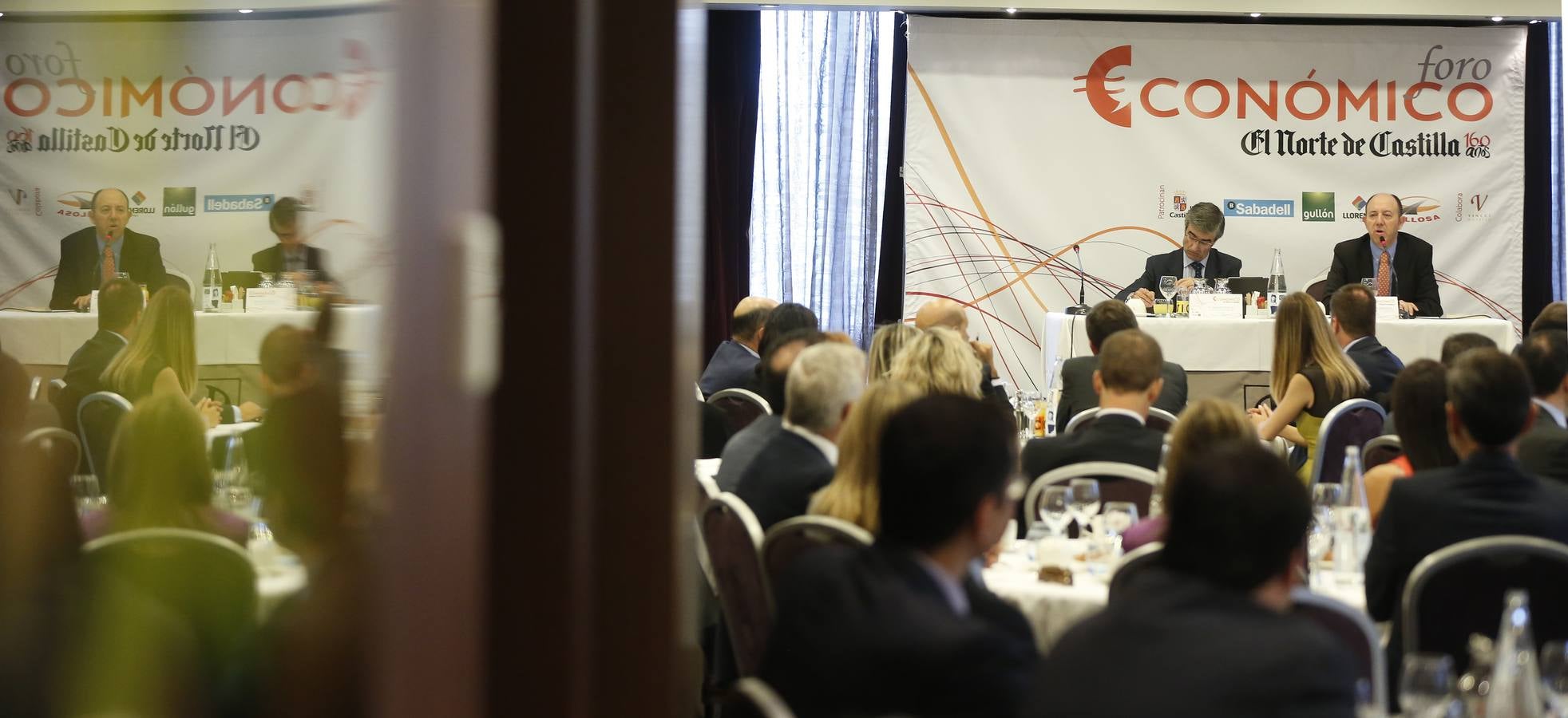 Gonzalo Bernardos, catedrático de Economía de la Universidad de Barcelona, en el Foro Económico de El Norte de Castilla