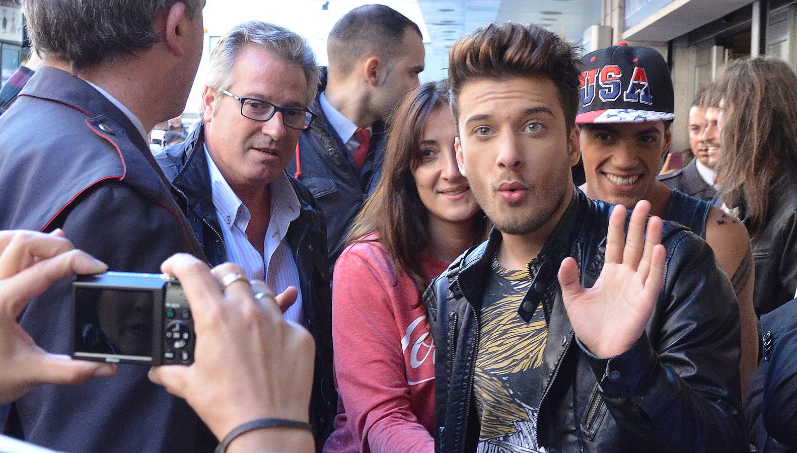 Multitudinaria firma de discos de Auryn en El Corte Inglés de Valladolid