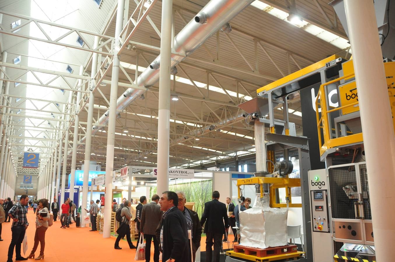 Inauguración de la feria Expobiomasa 2014 en Valladolid