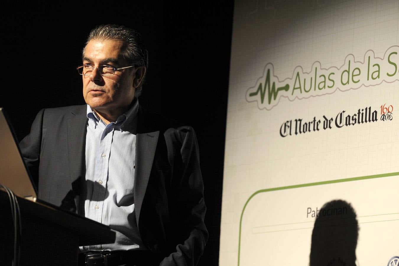 El doctor Antonio Villar, durante su conferencia.