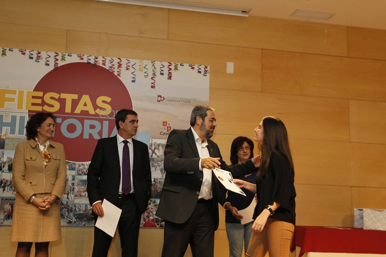 Entrega de los Premios Escolares &#039;Fiestas con Historia&#039; (1/2)