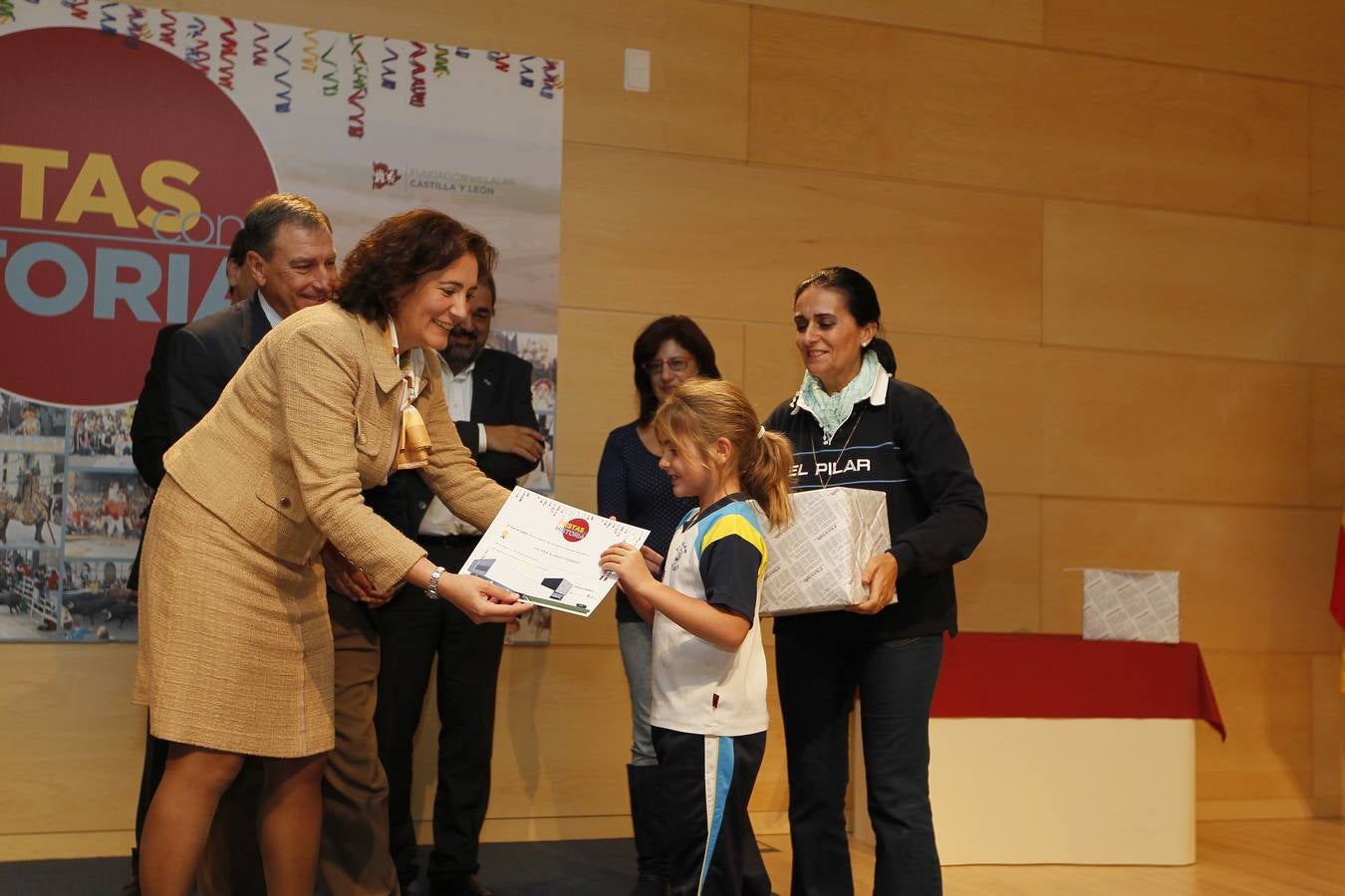 Entrega de los Premios Escolares &#039;Fiestas con Historia&#039; (1/2)