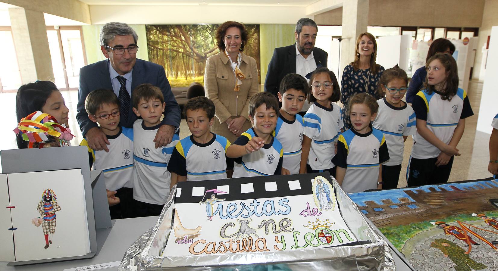 Entrega de los Premios Escolares &#039;Fiestas con Historia&#039; (2/2)