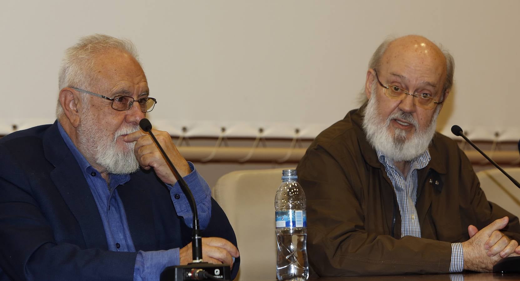 Gonzalo Suárez y José Luis Cuerda en el Aula de Cultura de El Norte de Castilla