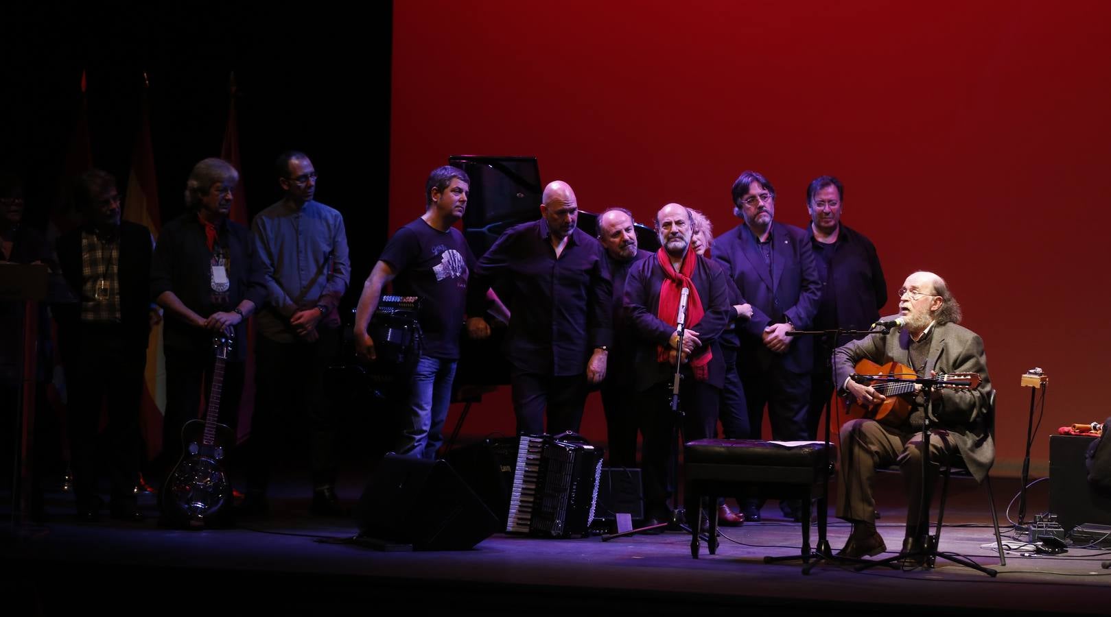 Valladolid rinde homenaje a Joaquín Díaz