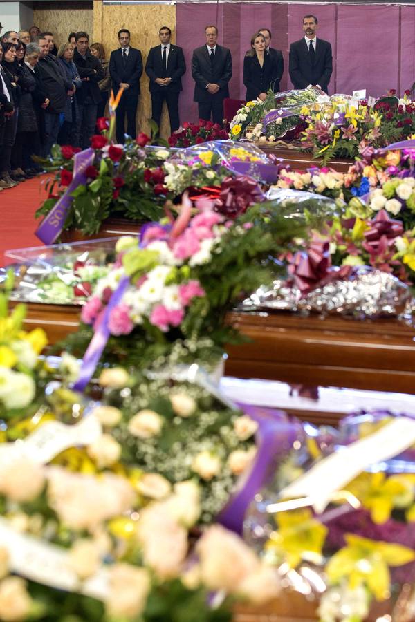 Los Reyes presiden el funeral en Bullas por las víctimas del accidente de autobús