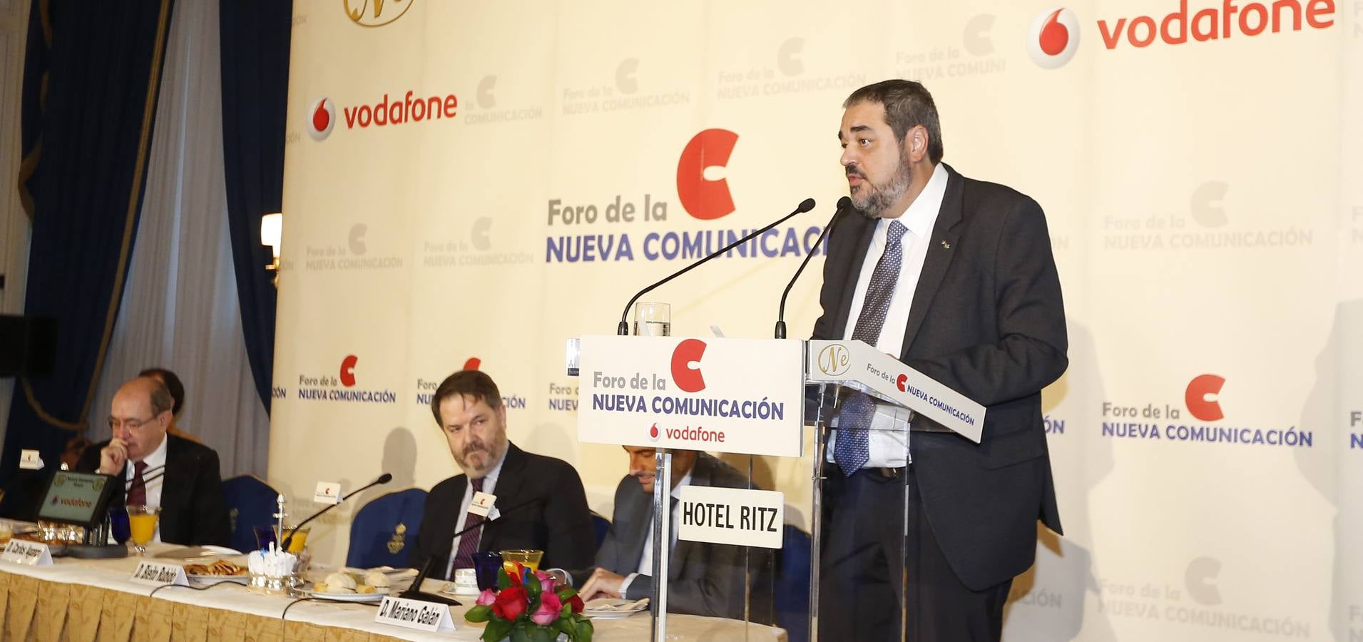 El director de El Norte de Castilla pronuncia en el hotel Ritz de Madrid la conferencia estrella del 160 aniversario de la fundación del diario (1/2)