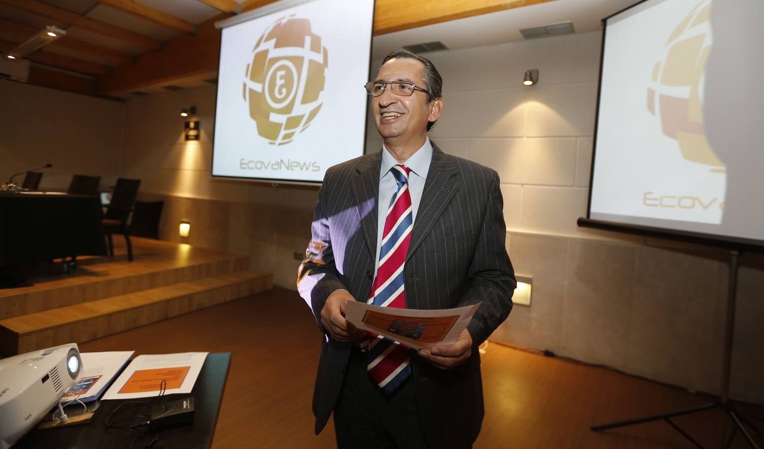 El Colegio de Economistas de Valladolid presenta una App que permite disponer de toda la información económica de la región