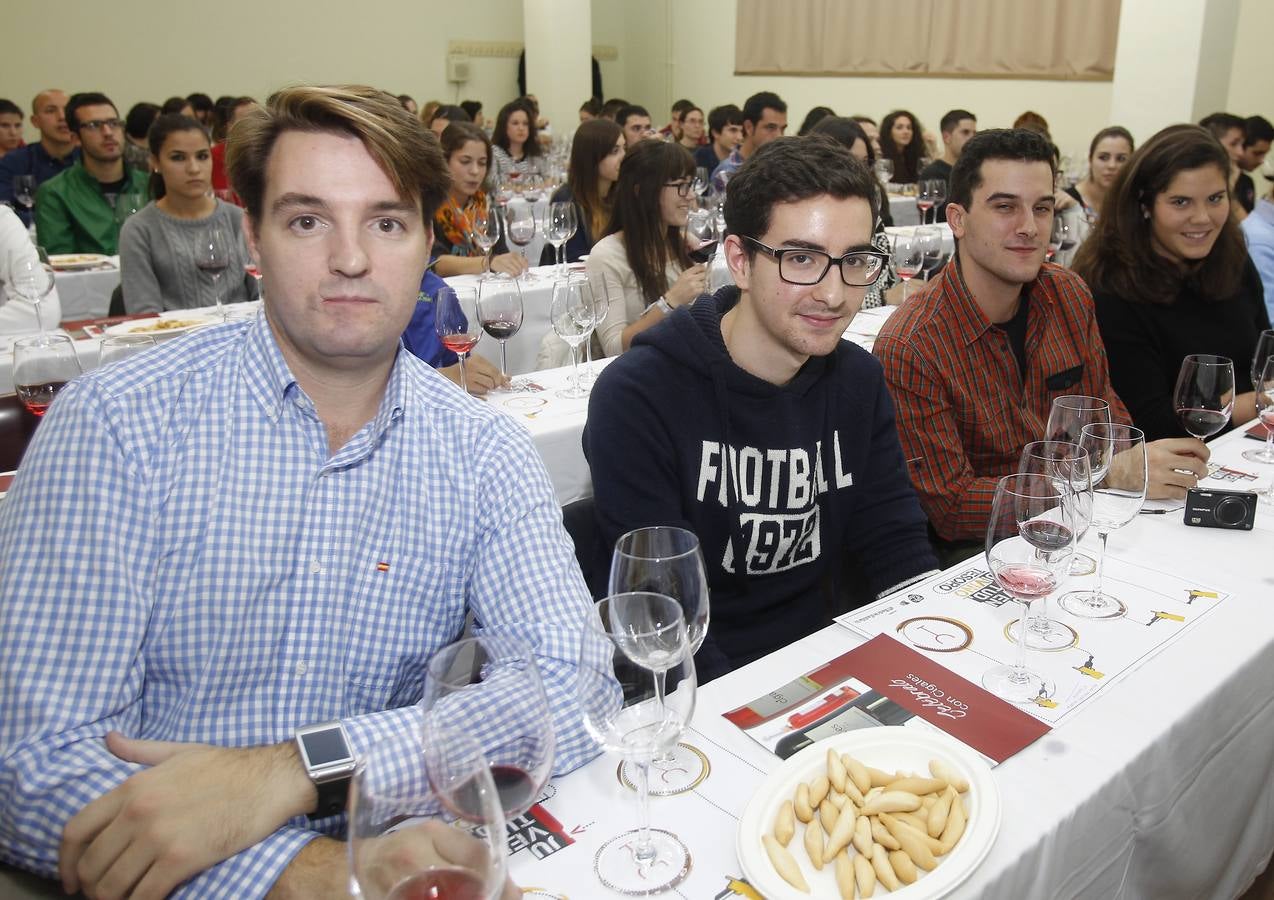 Los universitarios Carlos Gómez, Adrián Navarro, Pablo Pérez e Irene López.