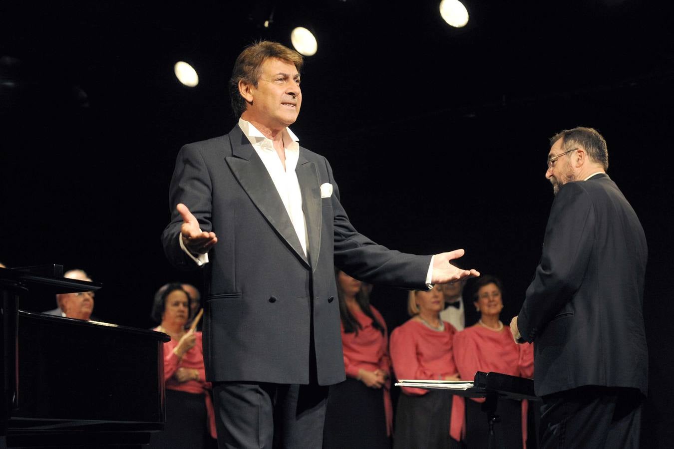 Entrega de los premios Lira de Oro, de la Agrupación Musical Amigos de la Zarzuela