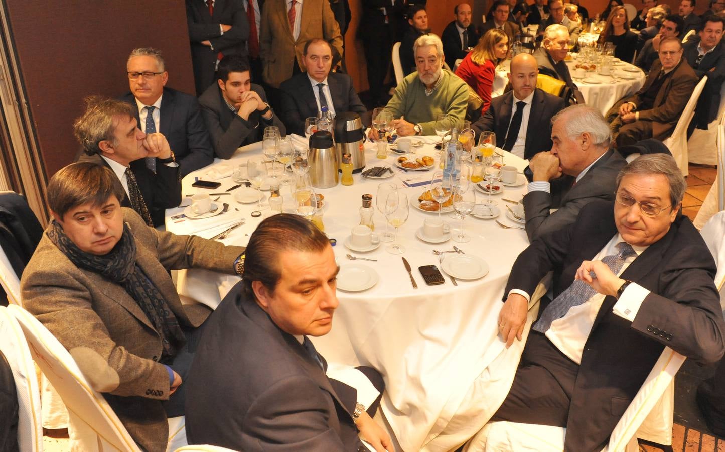 Guillermo Díez (GB Arquitectos), Jesús Yera (Bodega Bellori), Luis Muñoz y Miguel Sardón (Cereales Muñoz), Mario Alonso (Bodega Copaboca), Alfonso Sanz (Merkamueble), José María Castellanos (Esprin Solar), Javier García (Grupo Telius), José Luis López Valdivielso (Vasa) y Pedro Roldán (Diursa).
