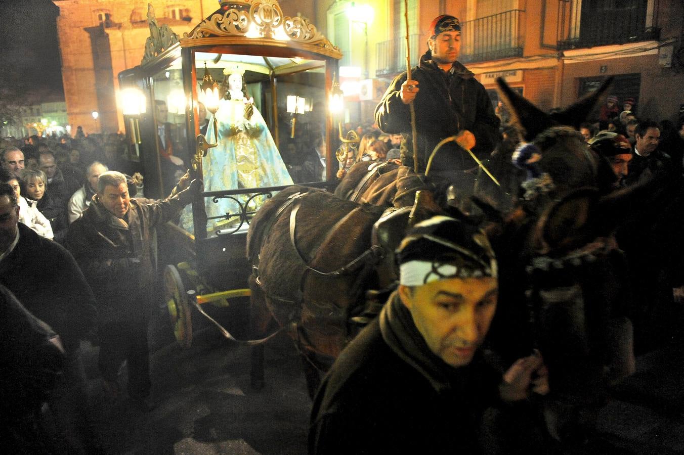 Procesión de la Virgen de los Pegotes en Nava del Rey