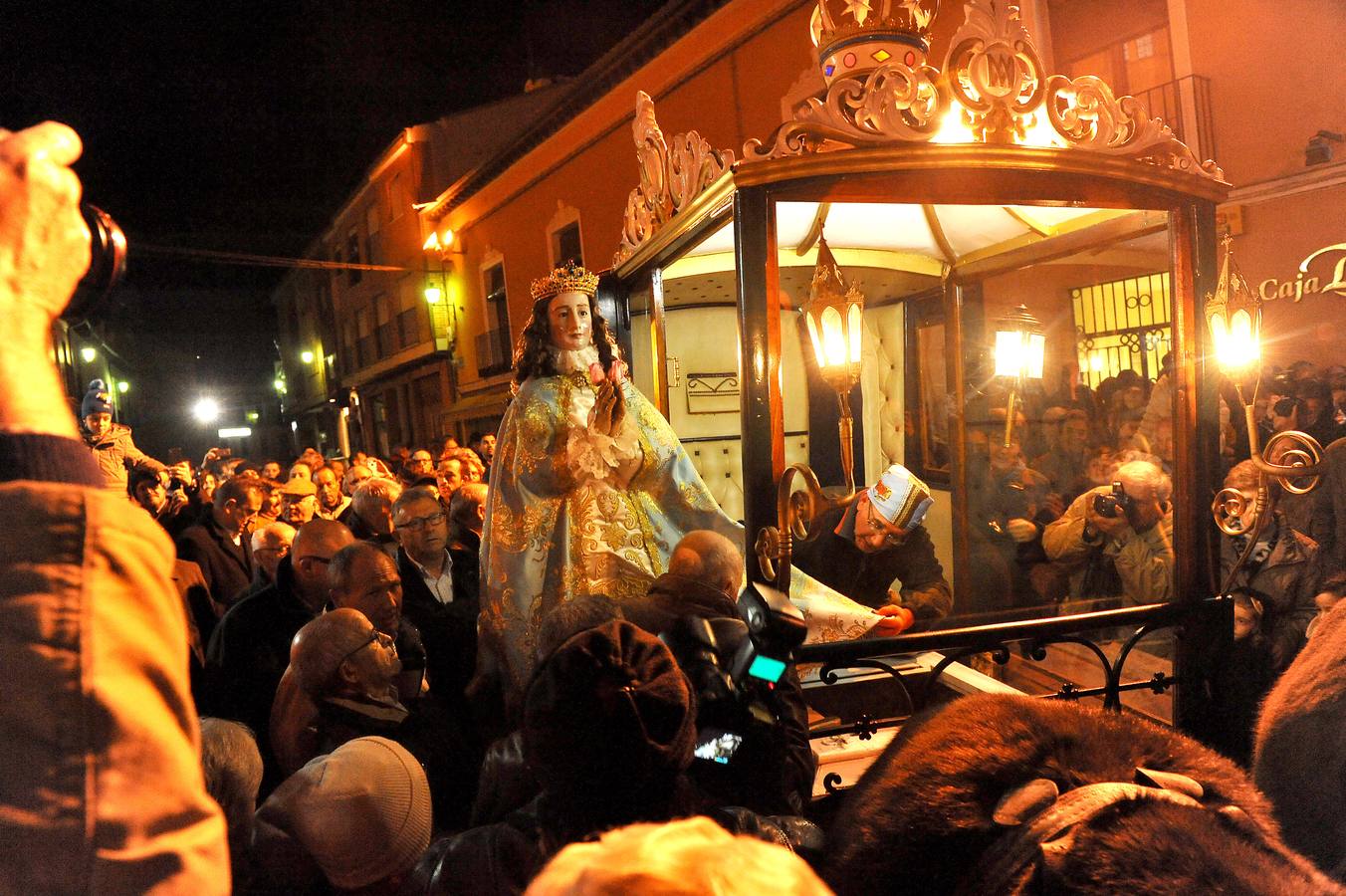 Procesión de la Virgen de los Pegotes en Nava del Rey