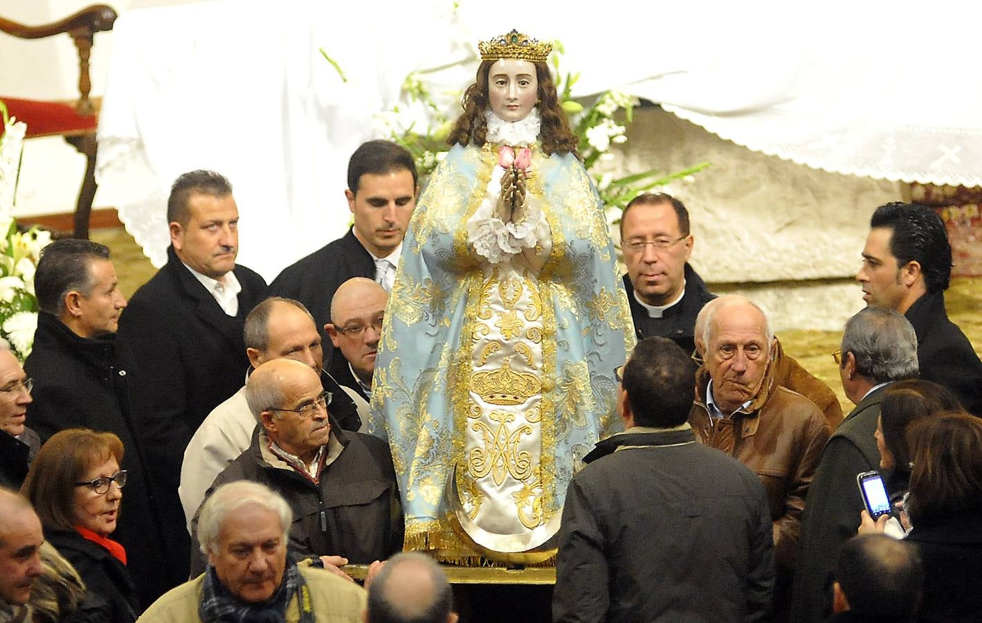 Procesión de la Virgen de los Pegotes en Nava del Rey