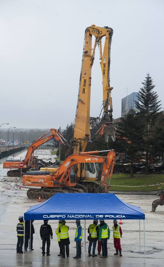 Comienzan las labores de desescombro de la planta de Campofrío en Burgos