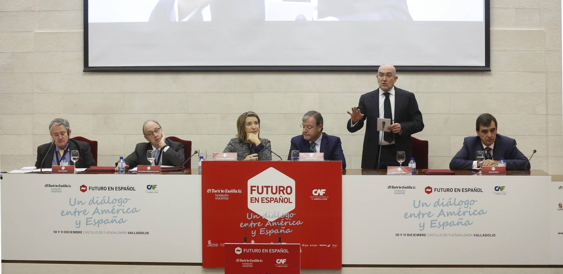 Acto inaugural de las jornadas &#039;Futuro en Español&#039; en el castillo de Fuensaldaña