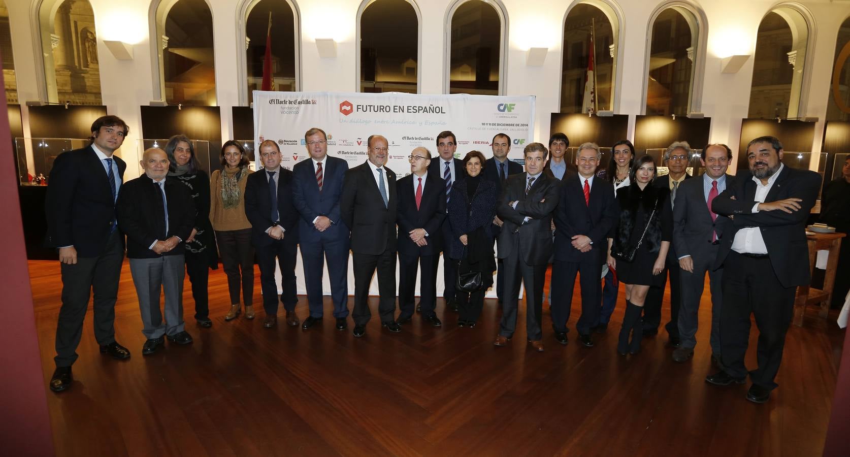 Invitados y ponentes de las jornadas &#039;Futuro en Español&#039; visitan el Teatro Calderón de Valladolid