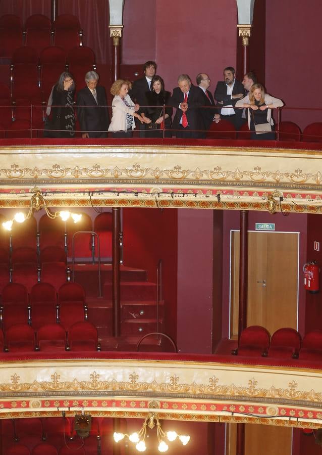 Invitados y ponentes de las jornadas &#039;Futuro en Español&#039; visitan el Teatro Calderón de Valladolid