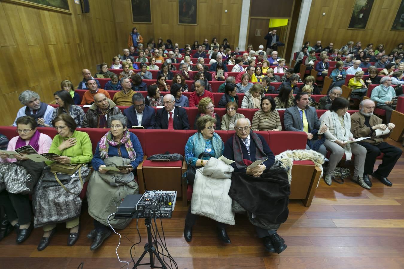 Auto de Navidad de los músicos de Urueña en el Paraninfo de la Universidad